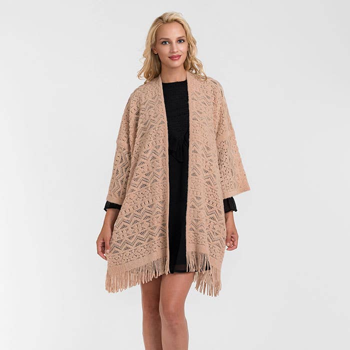 Casaco de Camisola de Crochet com Franjas por atacado de Sensibling Corp.