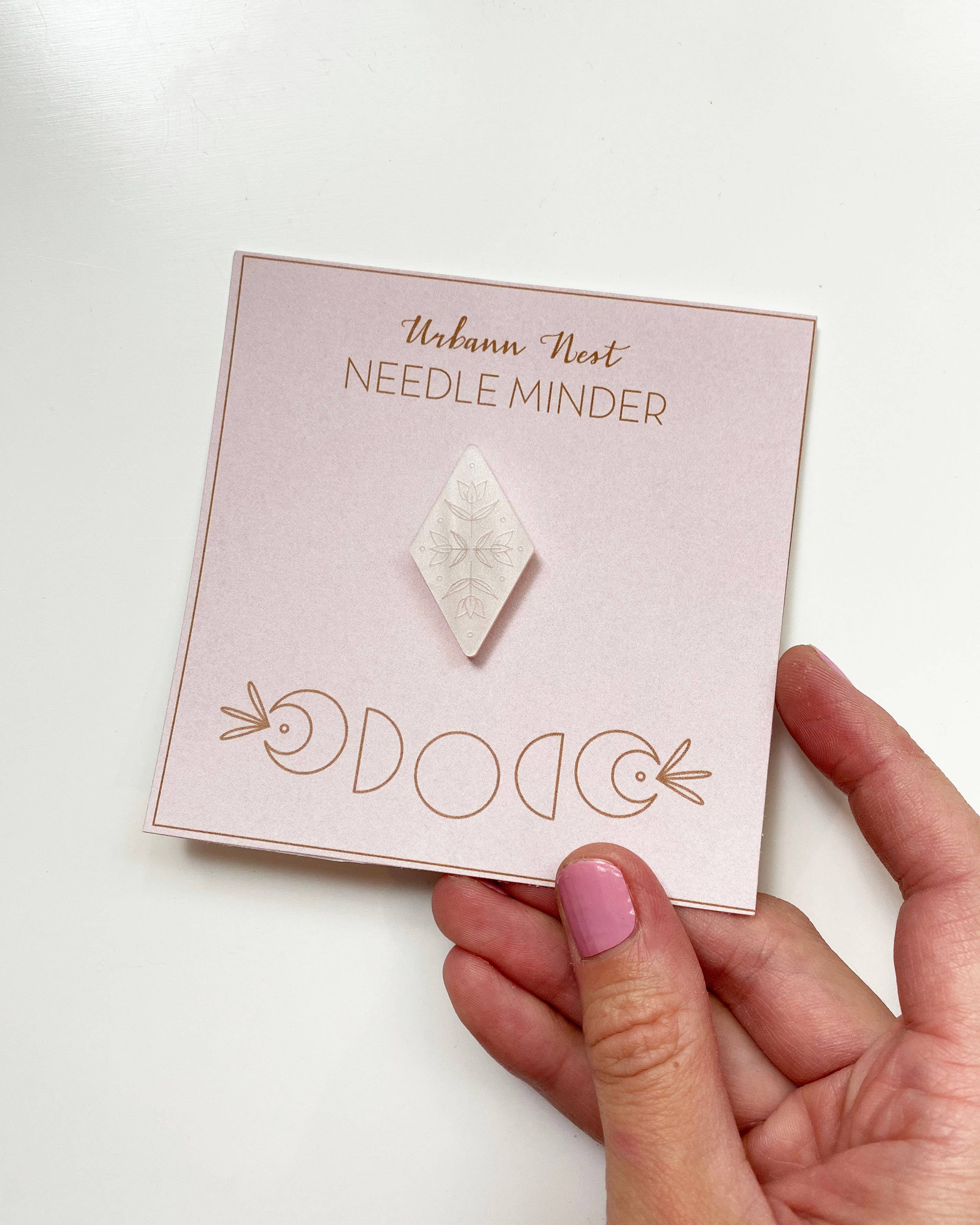 Urbann Nest – wholesale Embroidery/cross-stitch supplies – Diamond Needle Minder2