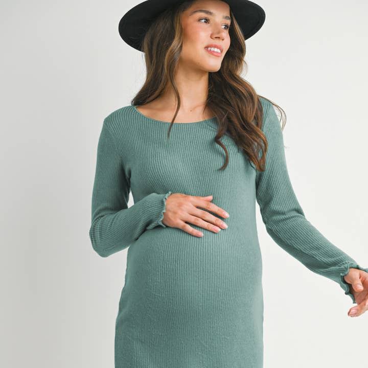Robe de maternité côtelée à manches longues et bordure laitue pour la vente par Hello Miz
