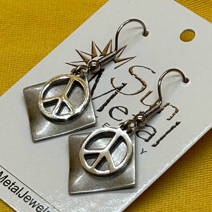 Style #207 for wholesale by SunMetal Jewelry