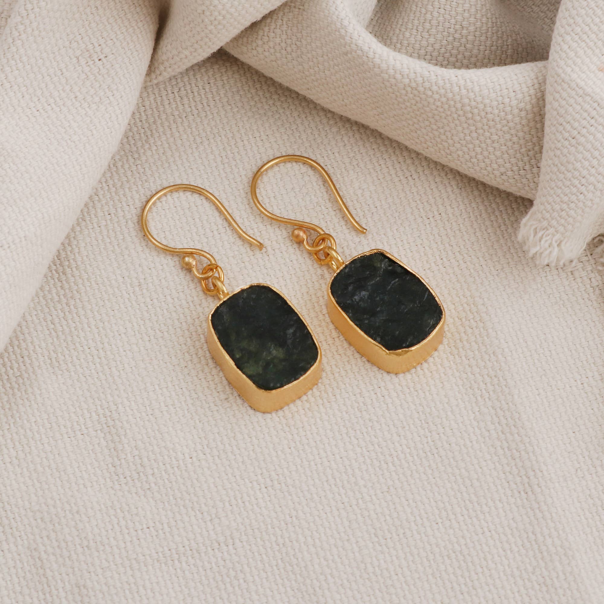 El Joyero – wholesale Dangle earrings – Rough Moss Agate Crystal Handmade Gold Dangle Hook Earring1
