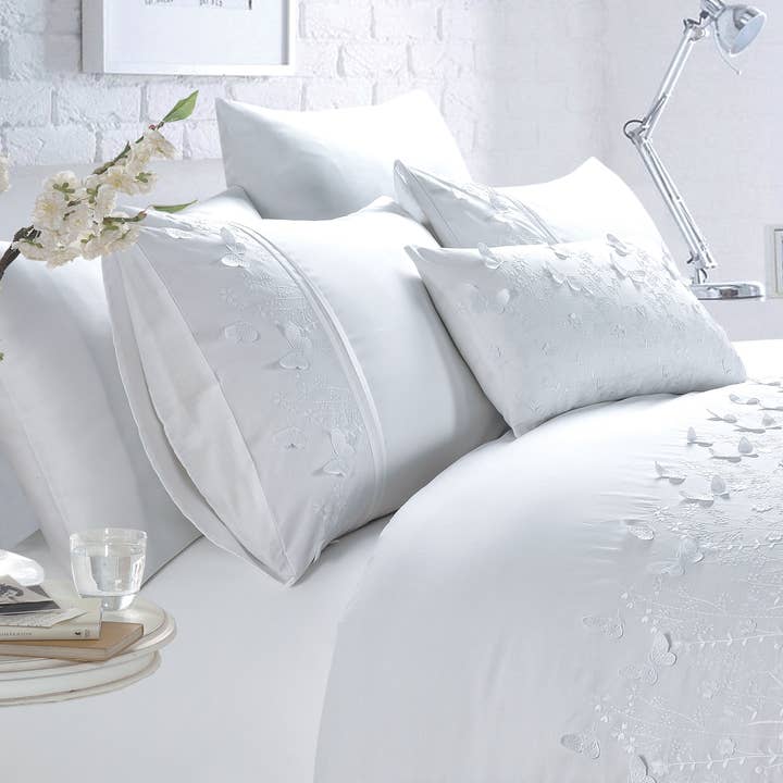 Completo piumone Papillon con ricami a farfalla per la vendita all'ingrosso da parte di Rapport Home Furnishings Limited