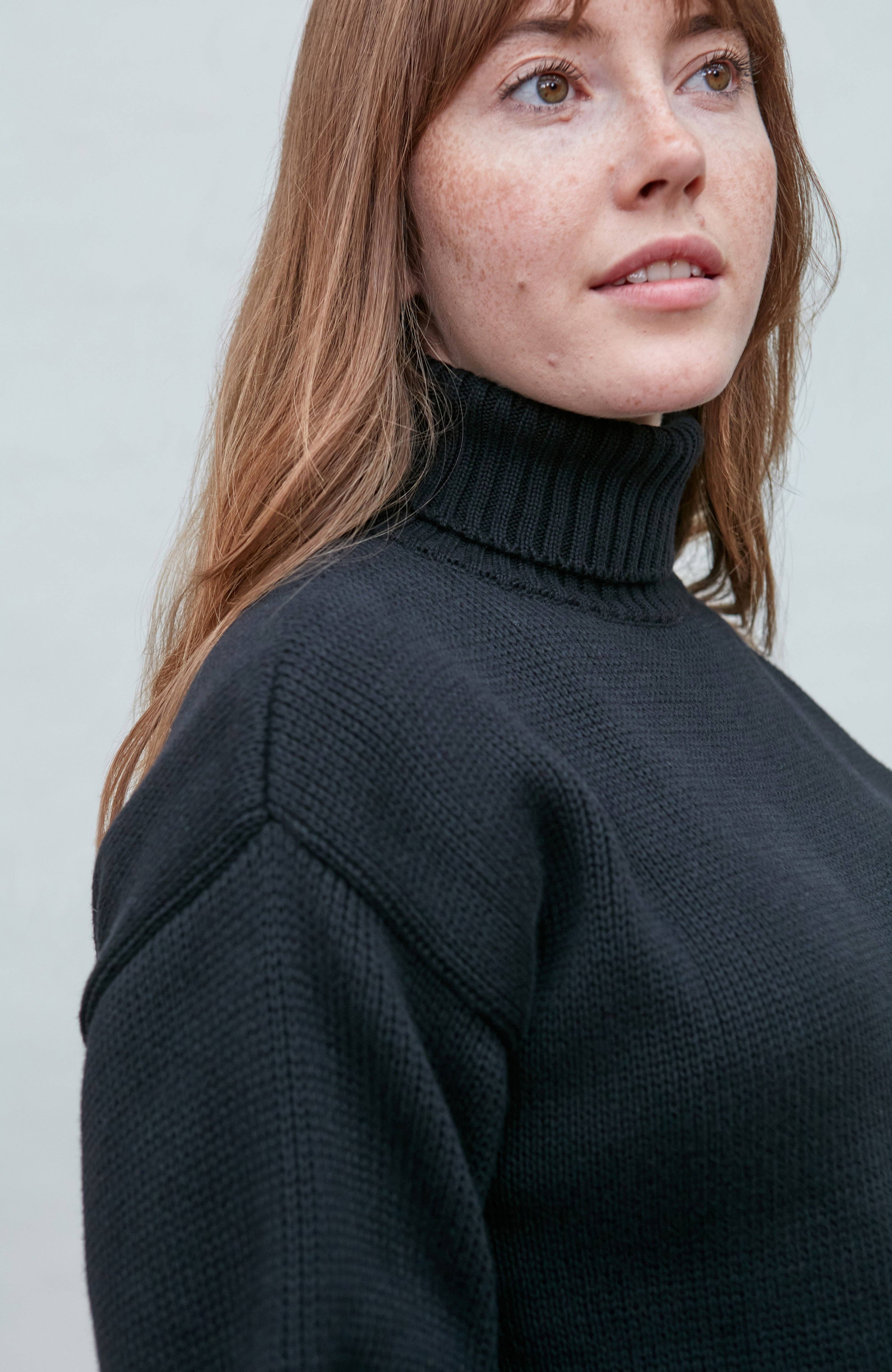 Paul James Knitwear - Vente Pull en maille – femme - Pull à col roulé Submariner en pur coton épais pour femmes7