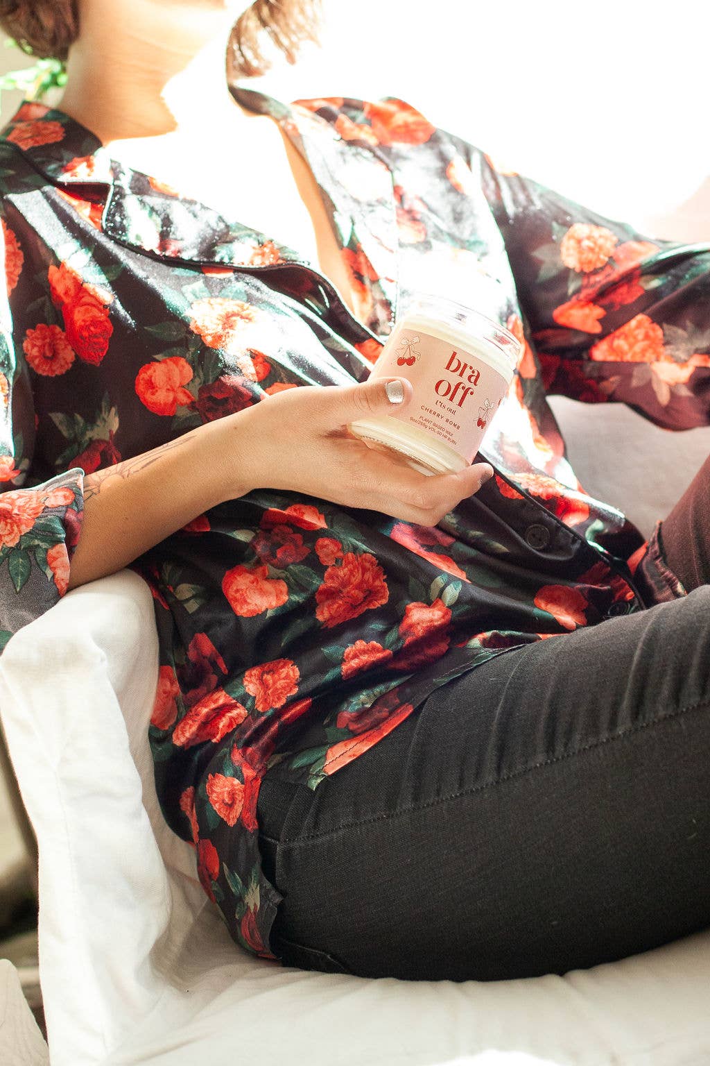 Austy Lou by Broken Top Brands – Engroshandel Glaslys – Bh'en af, t*tten frem 9oz sojalys4