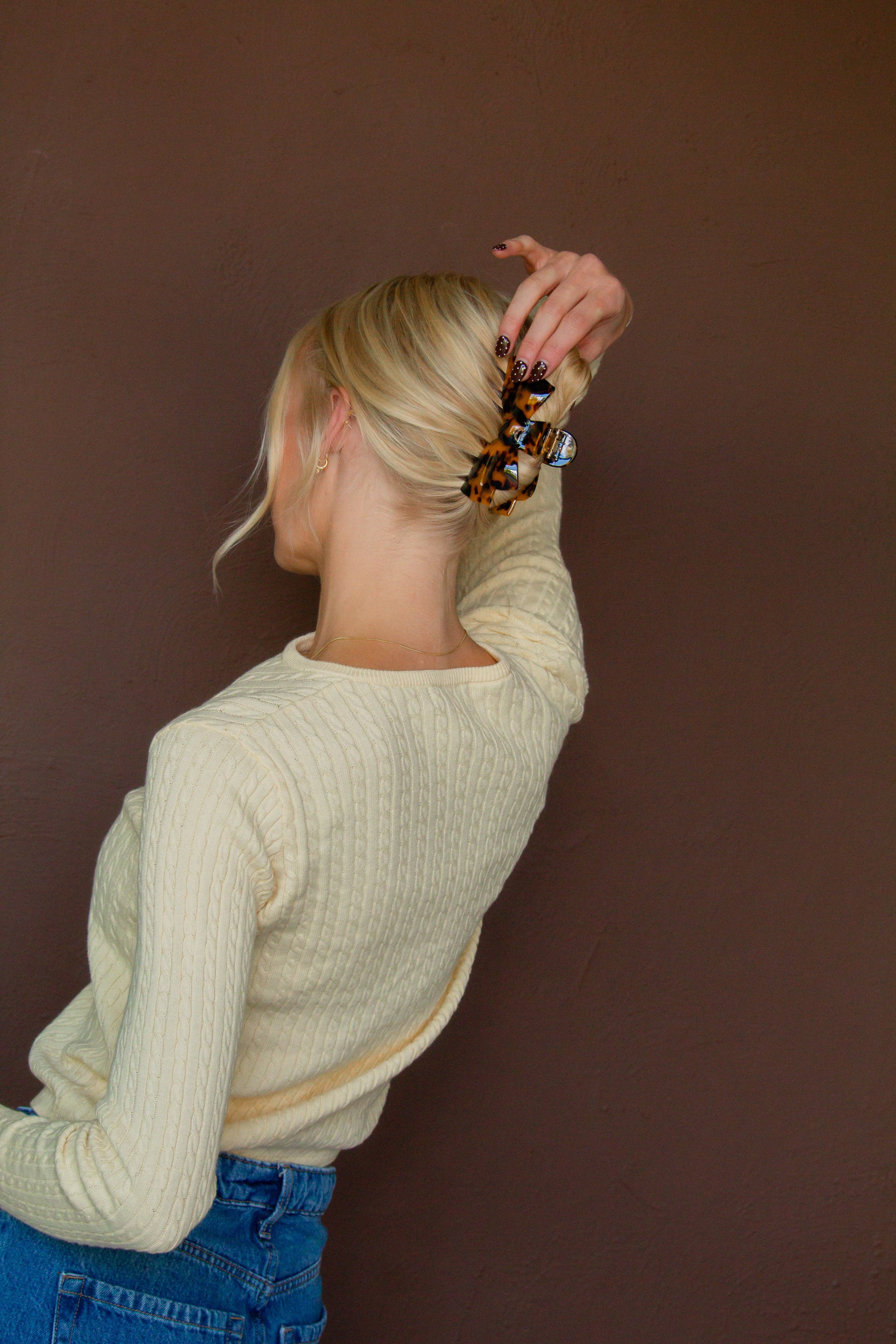 Shop Andi - Wholesale Hair Clip - Women's - Tortoise Bow Claw Clip4