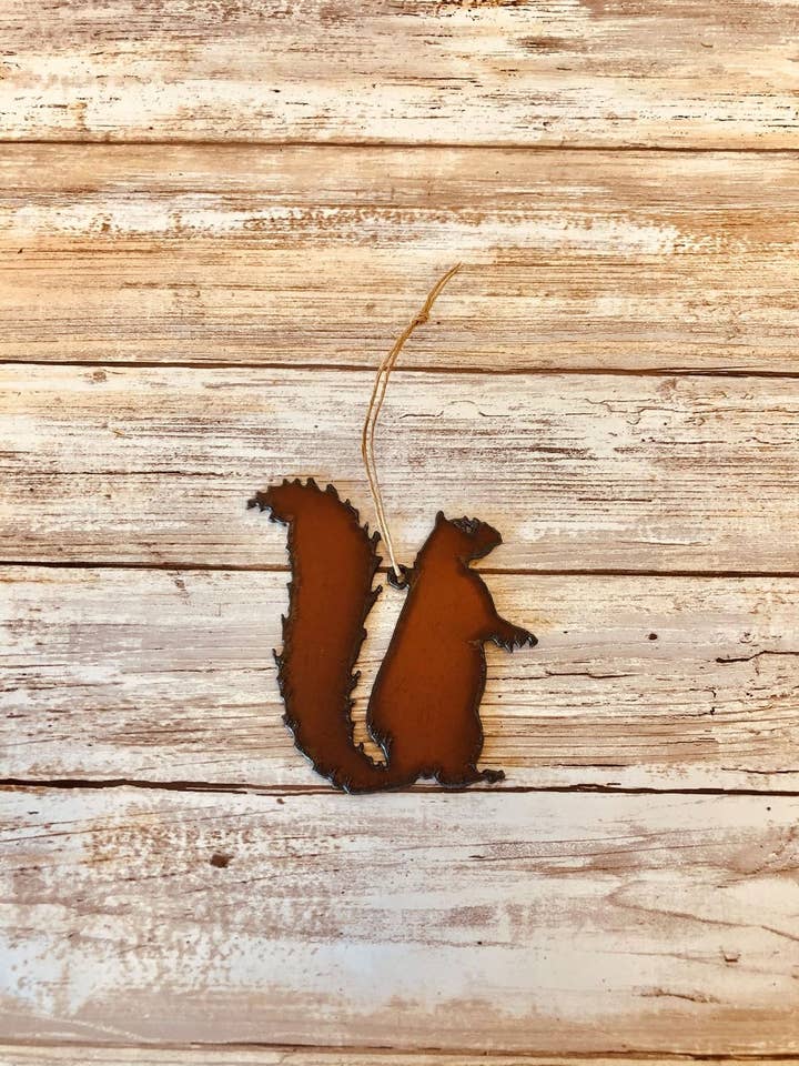 Squirrel Lodge Rustic Iron Ornament for wholesale by Universal Ironworks USA