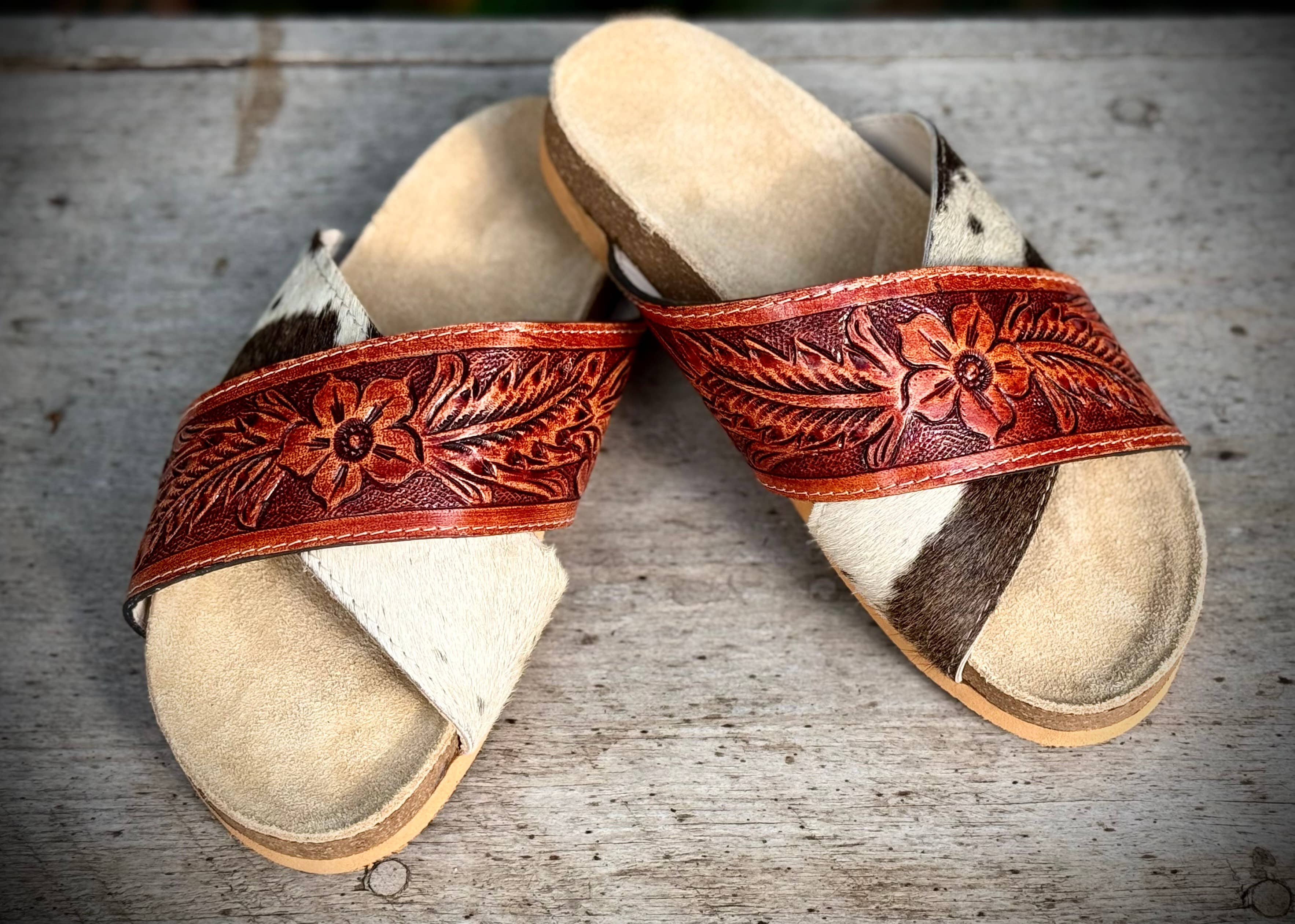 Southern Junkie Gypsy Boutique - Wholesale Sandals - Women's - Cowhide Leather Sandals Flip Flops Size 7 Women’s Western 0