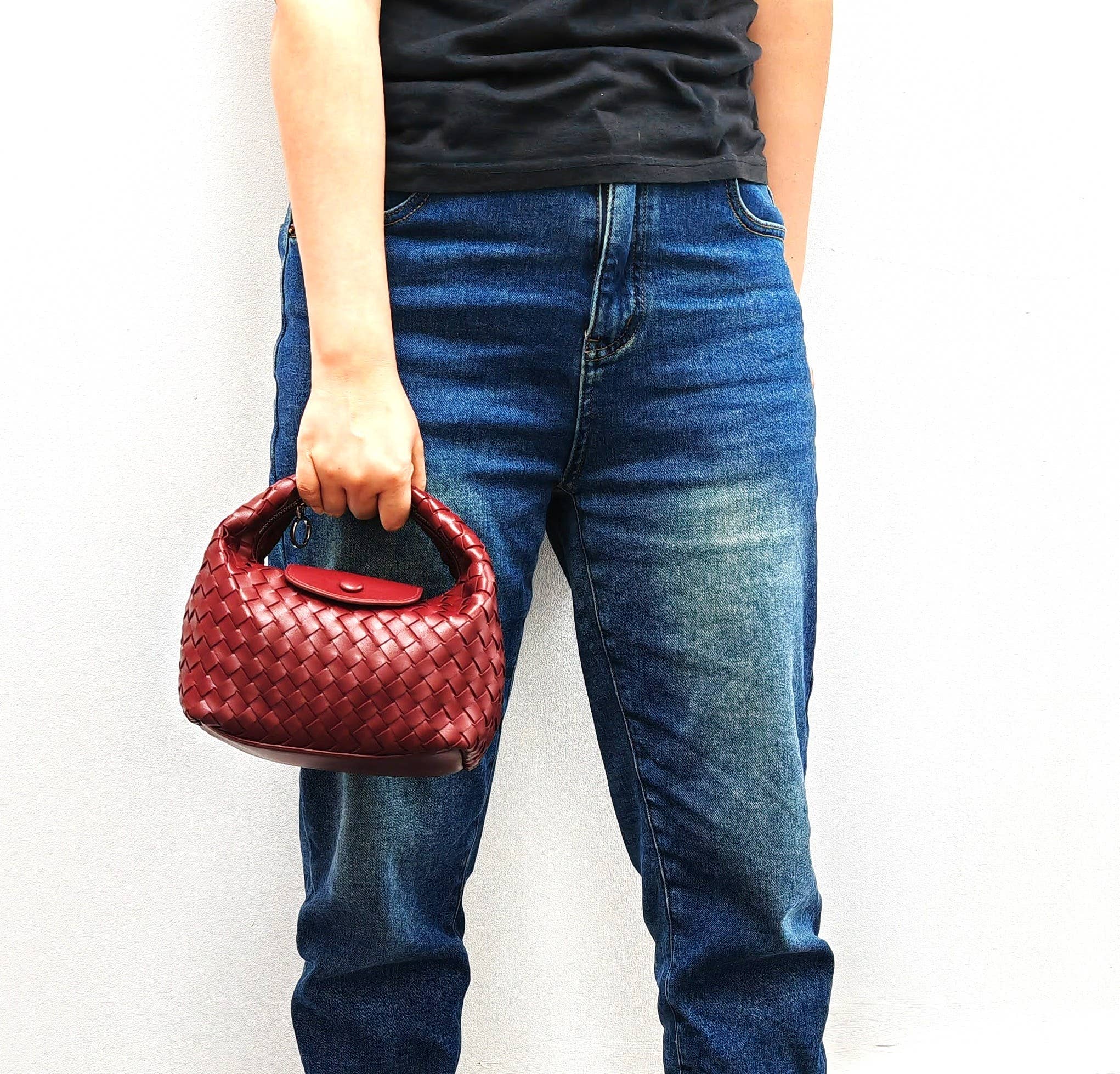 Superbia – Großhandel Schultertasche – Damen – Handgefertigte gewebte Premium-PU-weiche kleine 3-Wege-Tasche8