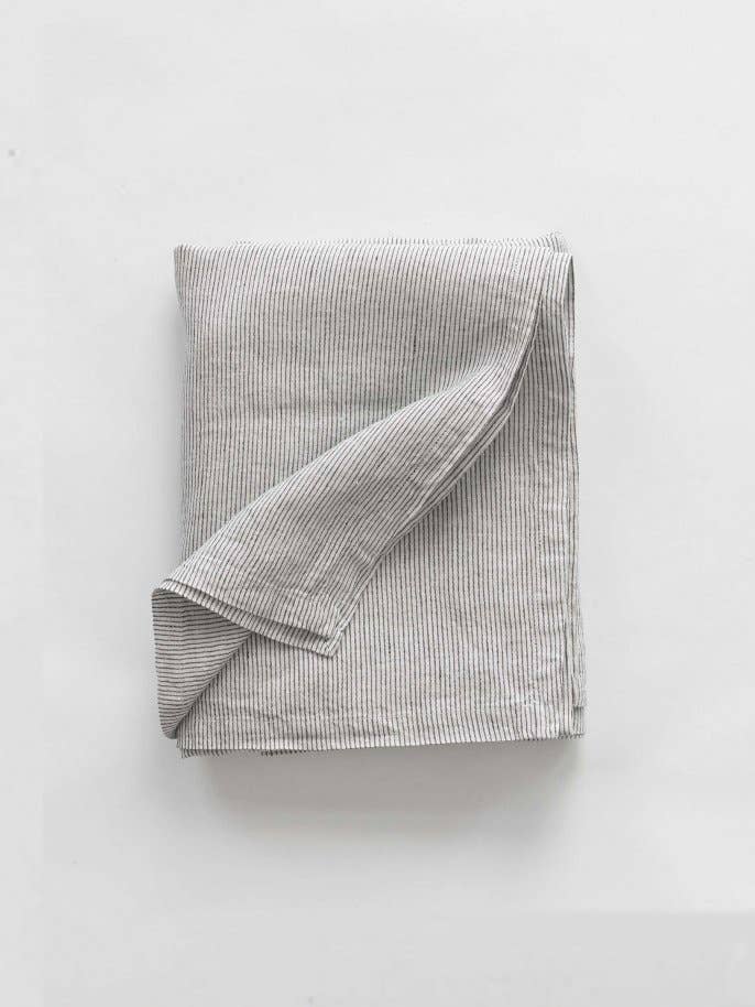 Tell Me More - Wholesale Tablecloth - Tablecloth linen 145x270cm8