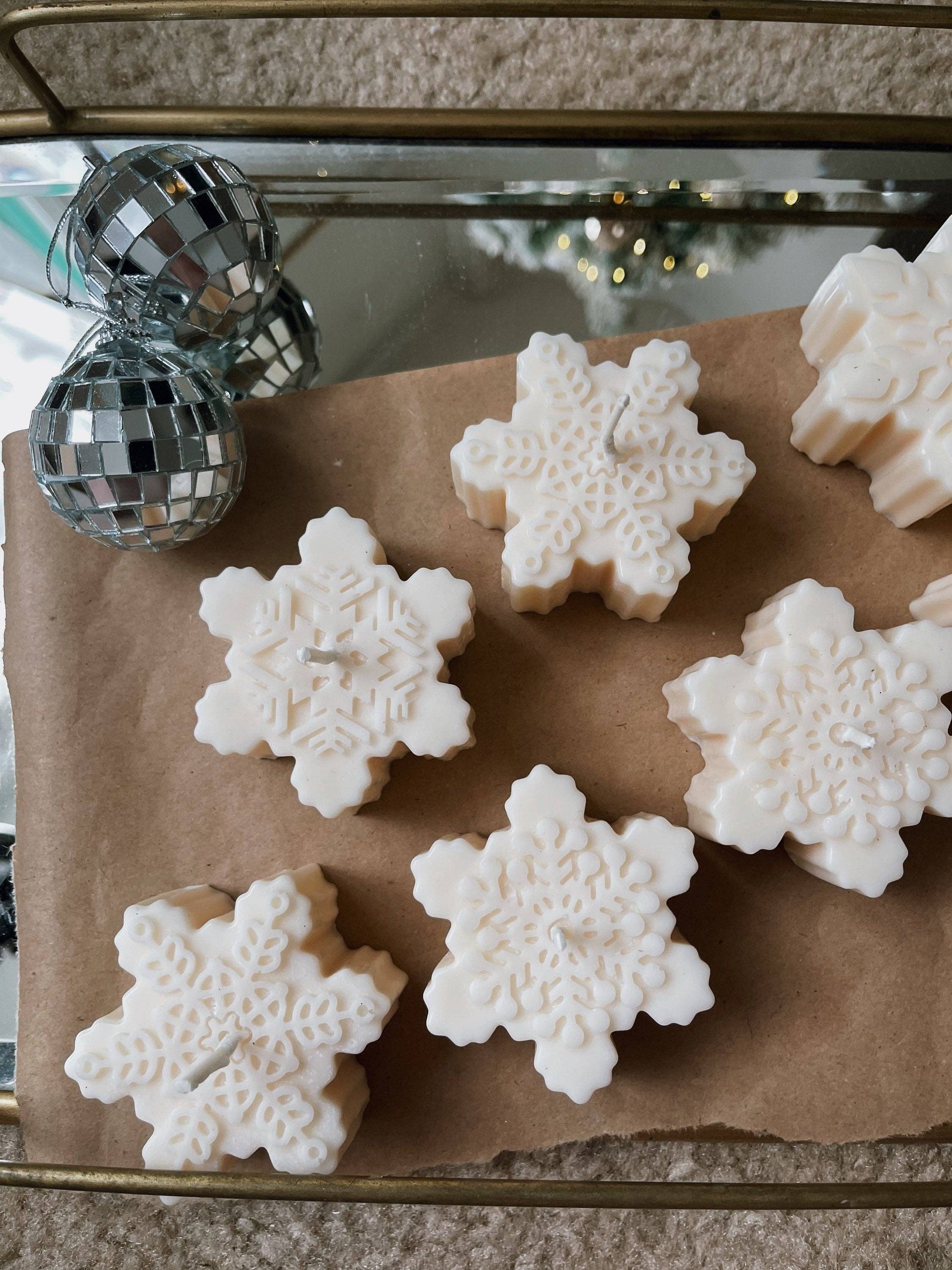 Hi Sunday Collective - Wholesale Novelty Candle - Snowflake Christmas Winter Novelty Candle6