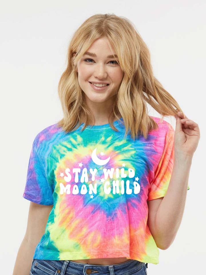 Camiseta corta con efecto tie dye para niño Stay Wild Moon para venta al por mayor de Violet Lotus