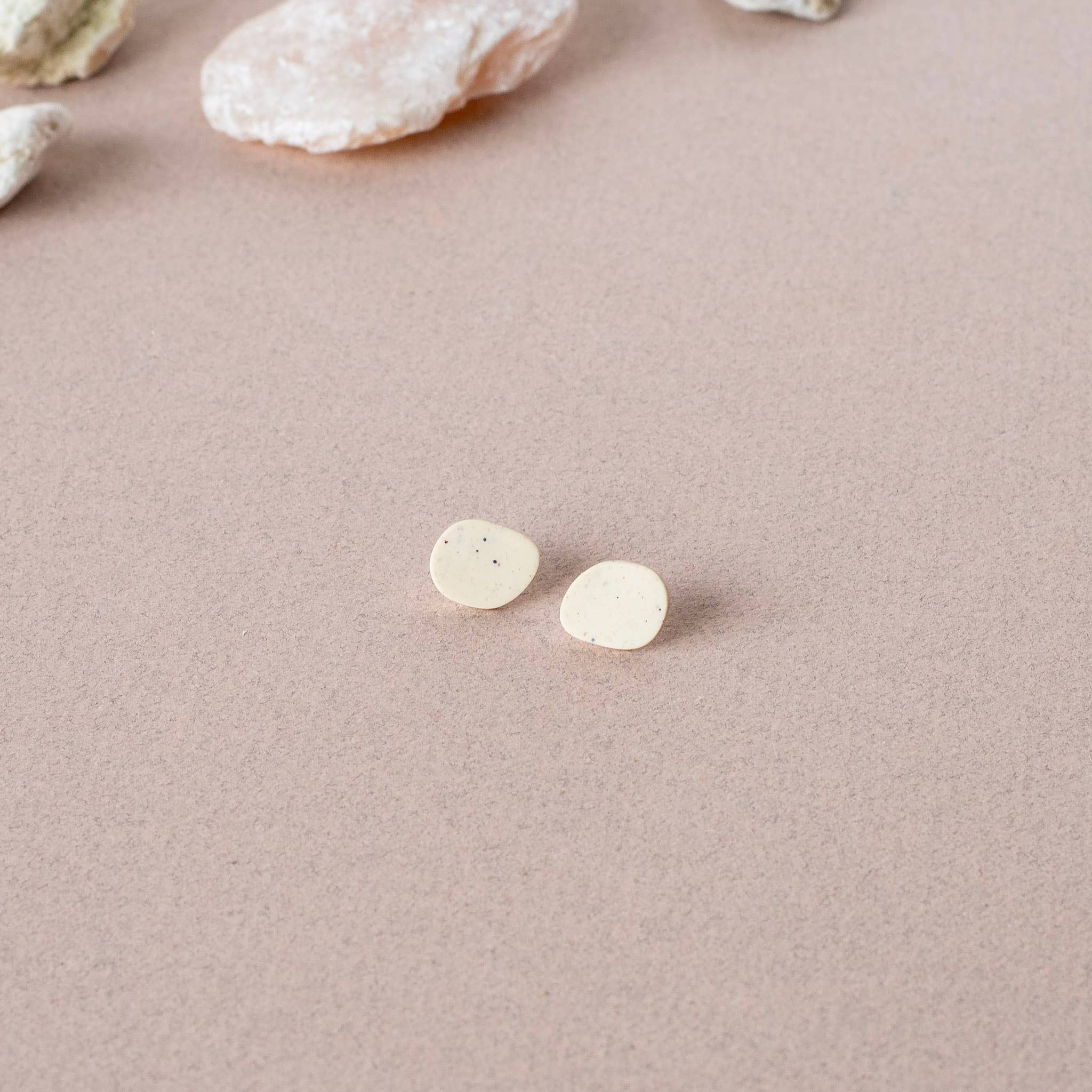 Inimini Homemade - Vendita all'ingrosso Orecchini pendenti - organico: stud + catena21