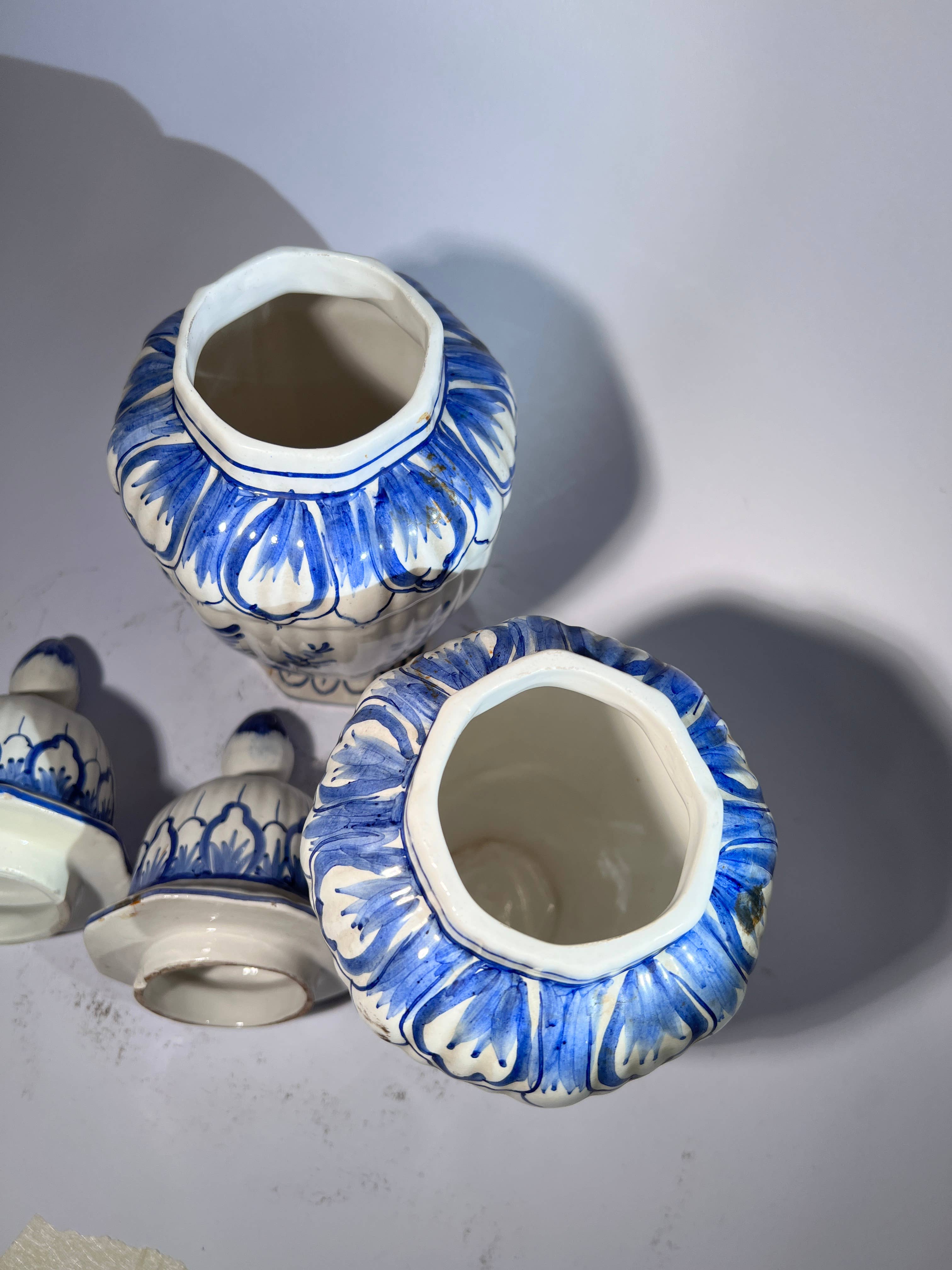 DADA Novecento – Großhandel Vasen – Paar Albarelli-Vasen aus Bassano-Keramik9