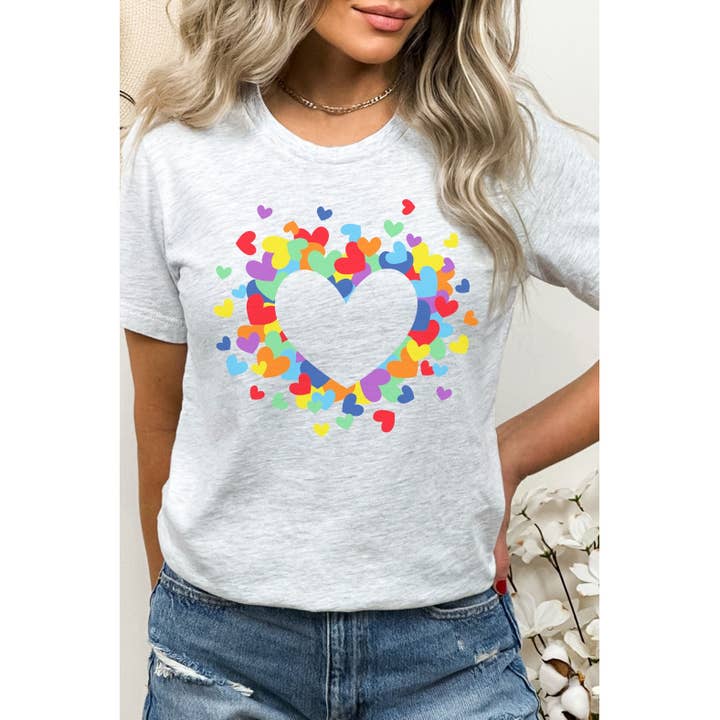 Flying Rainbow Hearts i Heart Cutout Grafisk Tee for engroshandel hos Kissed Apparel