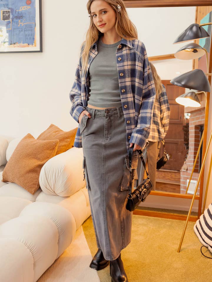 Blu Pepper - Wholesale Blouse - Women's - OVERSIZED COLLARED LONG SLEEVE BUTTON DOWN SHIRT