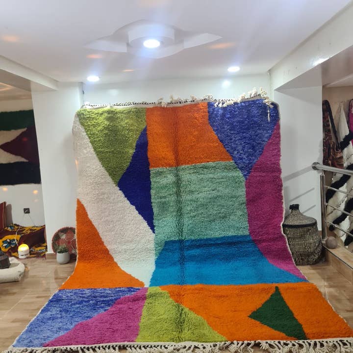 HANDMADE CARPETS MOROCCAN RUGS 200 - 300 cm 261 for wholesale by Maroccarpets Poufs and pillows wholesale +31648976894