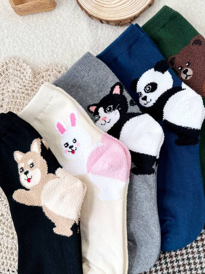 Women's Crew Cute Hips Socks for wholesale by 7DAYSSOCKS