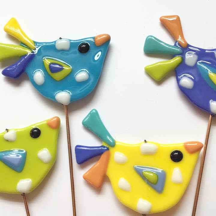 Fish Tales - Wholesale Garden/Lawn Stake - Bird plant stake fused glass11