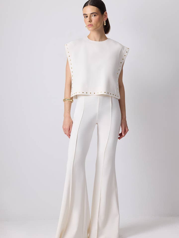 Gestructureerde mouwloze overlay blouse met gouden studs voor wholesale door Touché Privé