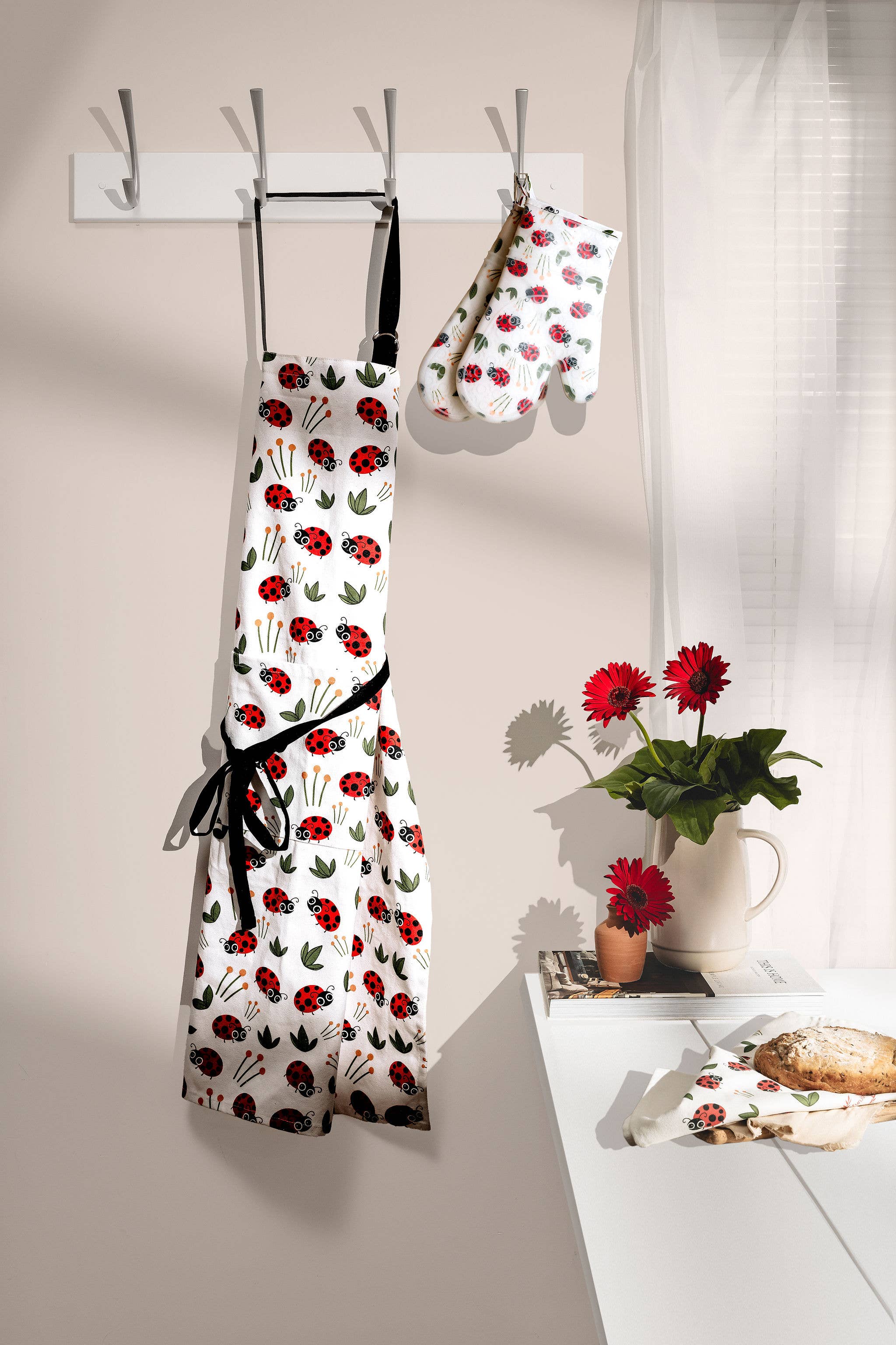 FunJobs Garden Gloves - Wholesale Oven Mitt/Pot Holder - FunJobs Ladybird Silicone Oven Mitts- One pair or two mitts8