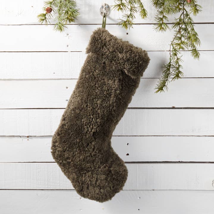 Saro Lifestyle - Wholesale Holiday Stocking - Cozy Delight Lamb Fur Stocking2