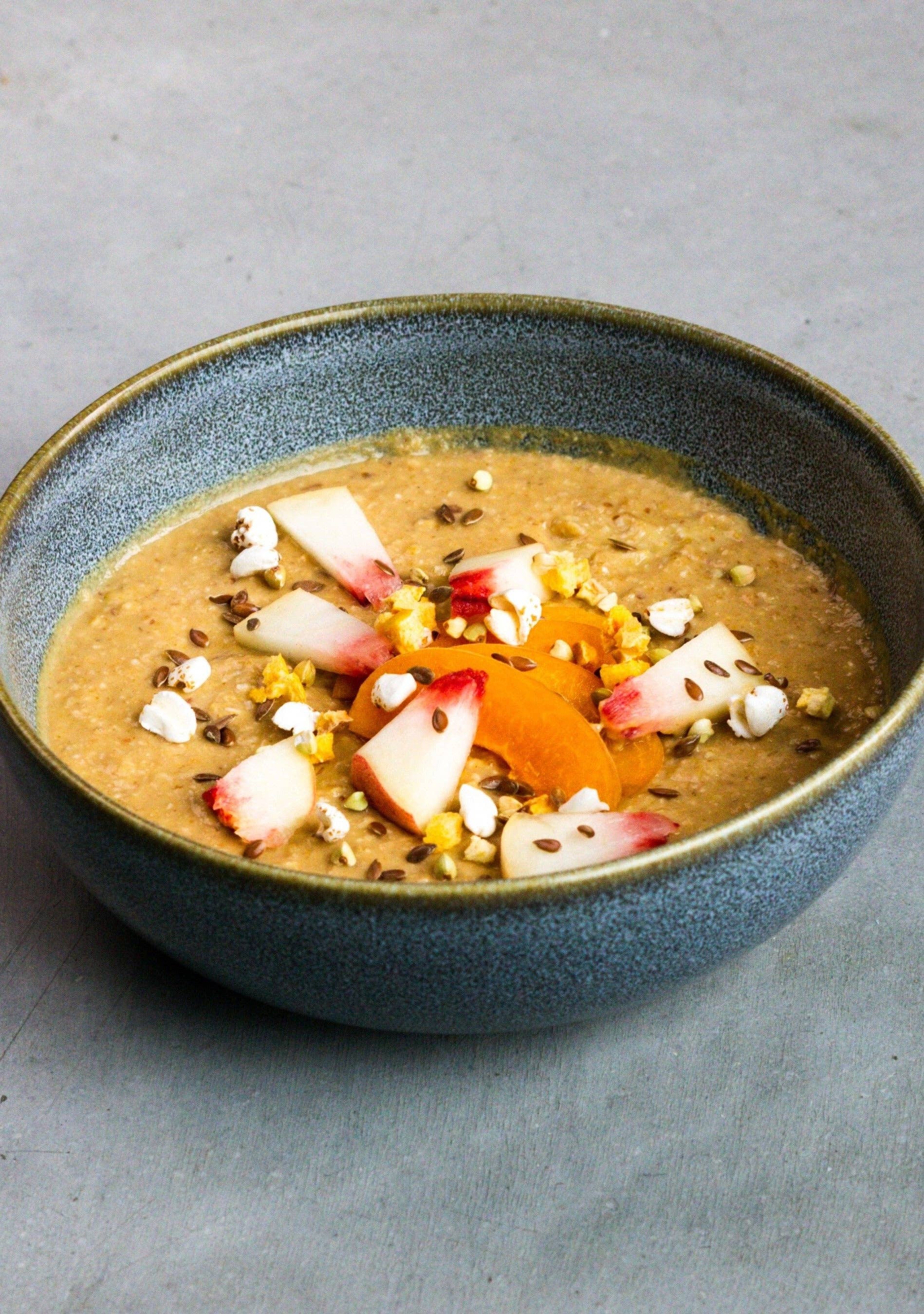 oloa - Wholesale Protein/Superfood Powder - oloa® smoothie bowl peach apricot2