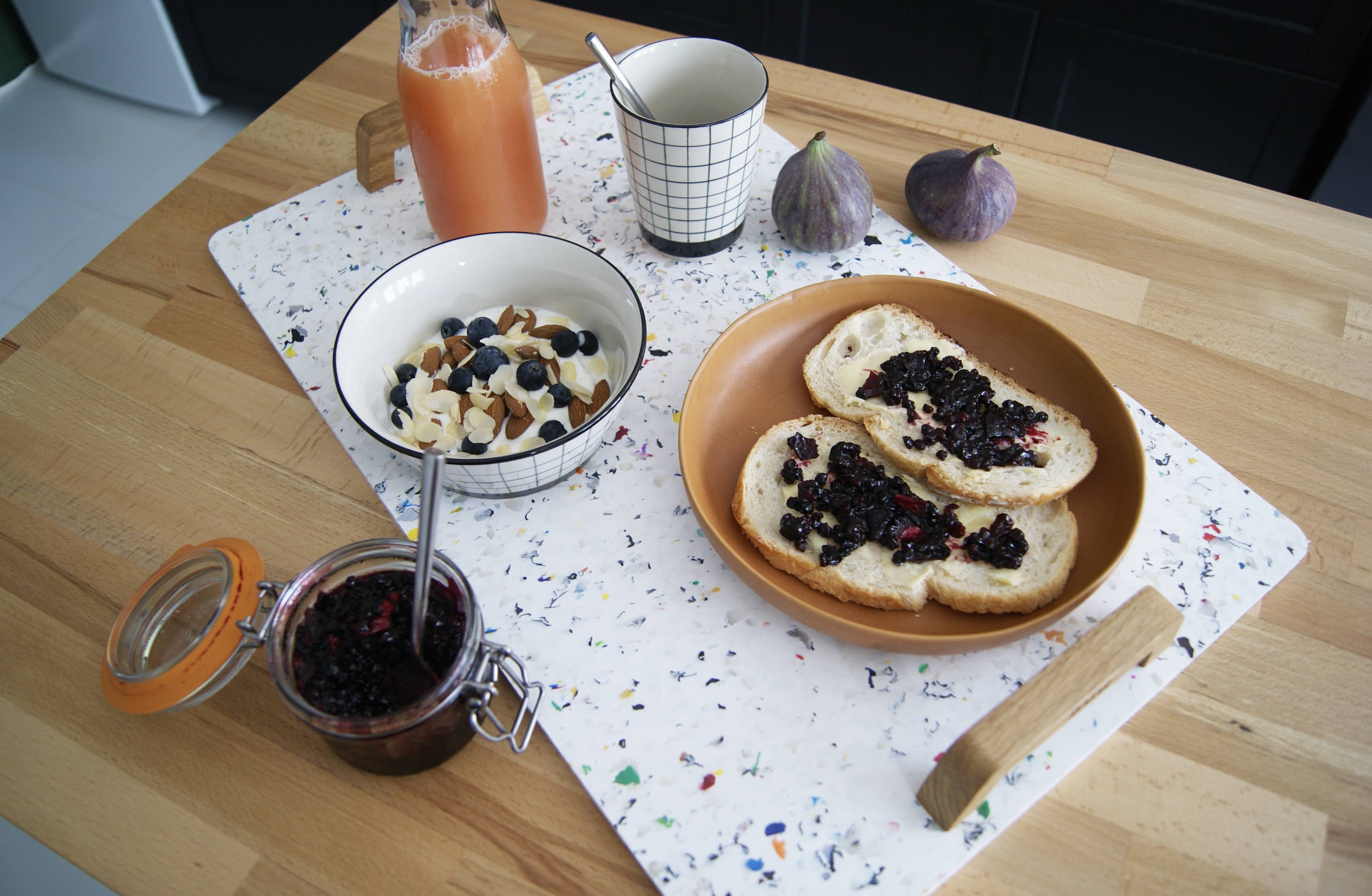 innt - Wholesale Serving Tray - Innt floral tray1