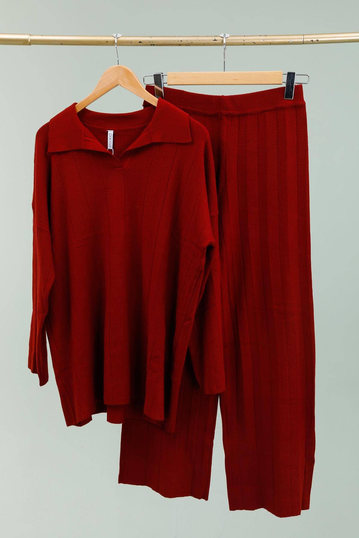 DIX-ONZE – Großhandel Loungewear-Set – Damen – Fließendes Strickset – Lässige Eleganz und Komfort7