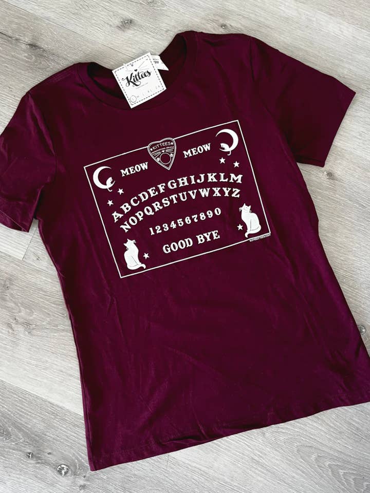 T-shirt décontracté Kittees - Ouija pour la vente par Kittees