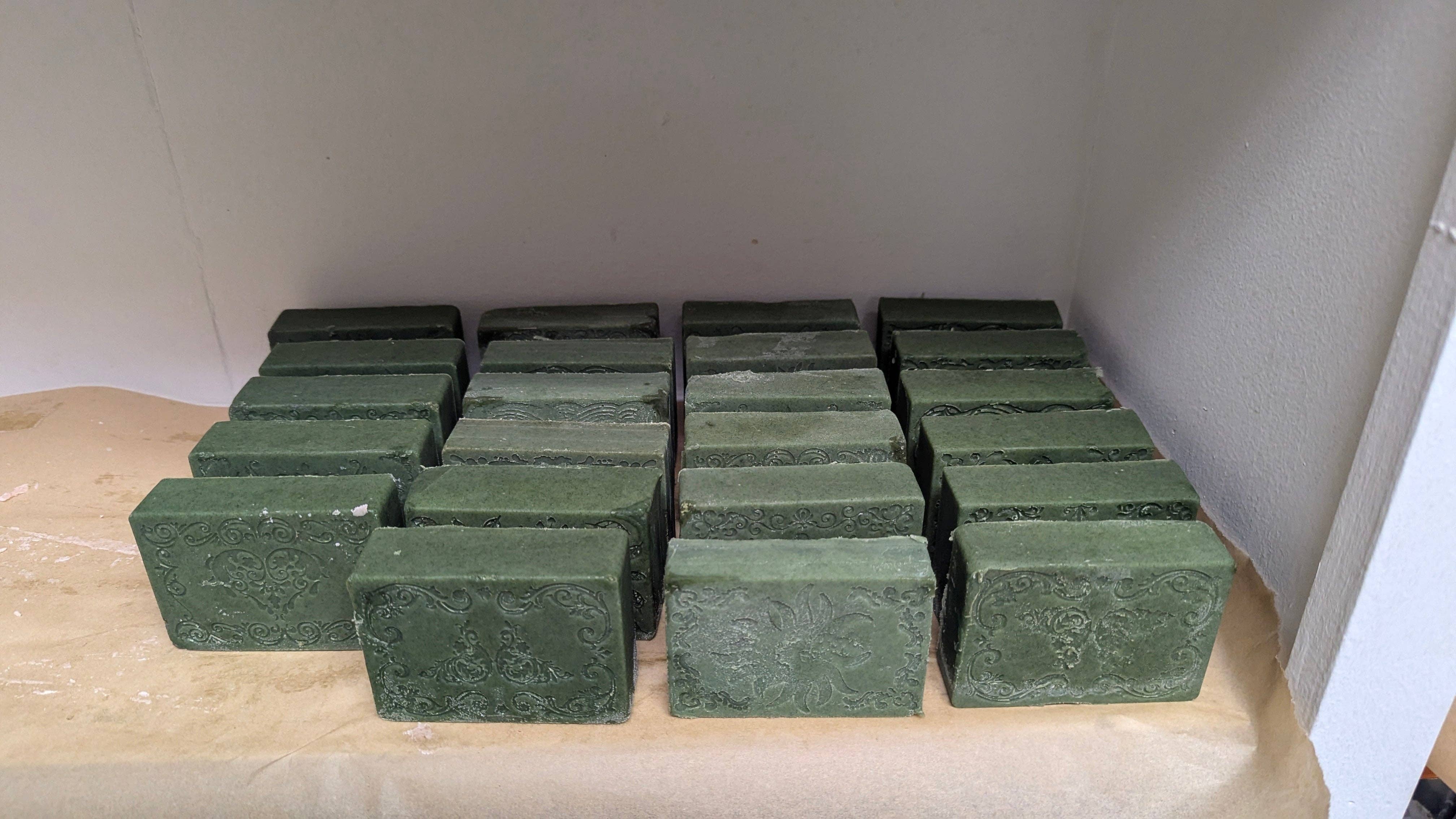 Bumble Holler Farm - Wholesale Bar Soap - Seaweed Shea Butter Soap0