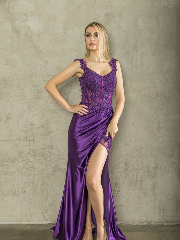 Off shoulder , satin fiteed for wholesale by La Veneto