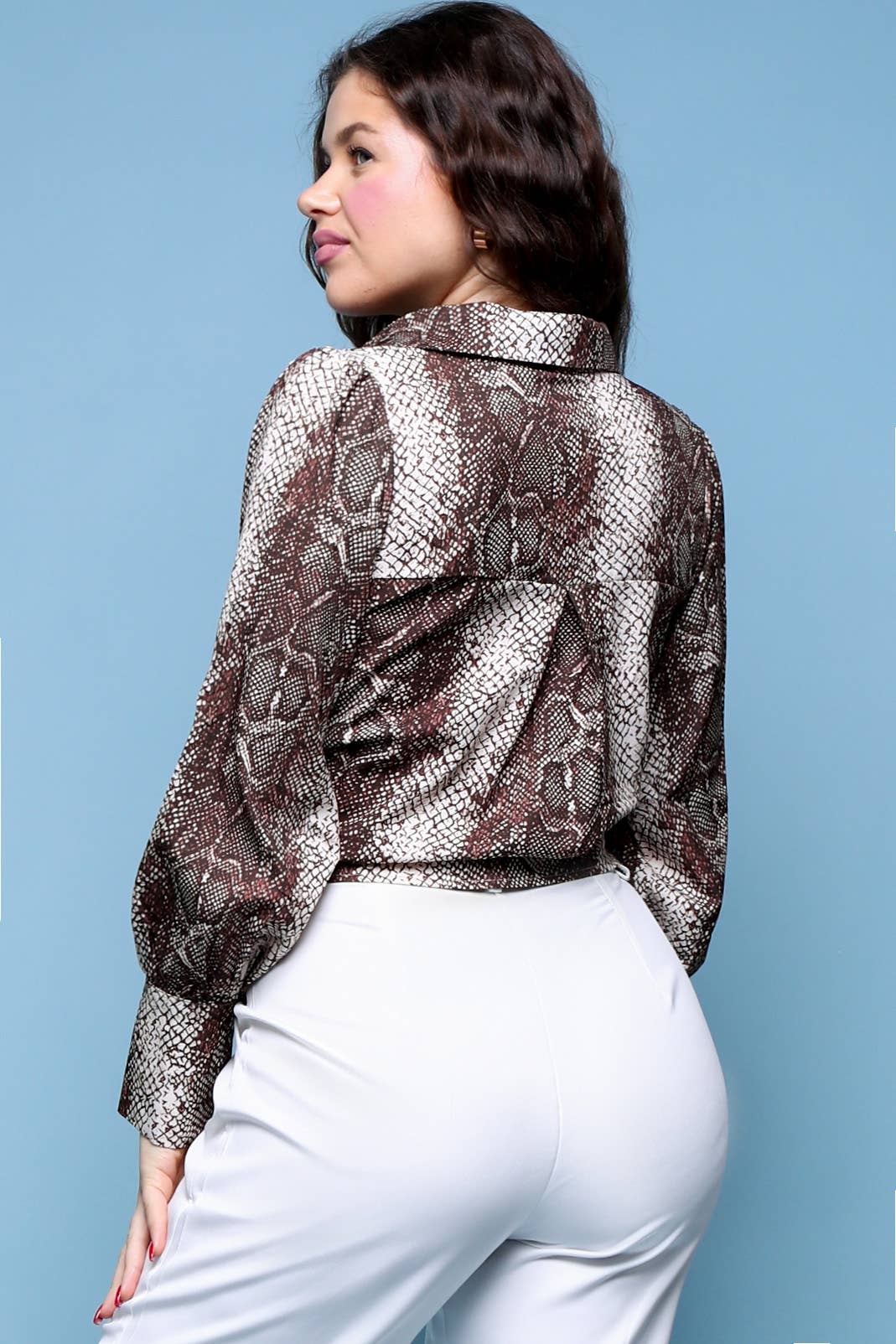 puff lantern sleeve snakeskin print knotted top for wholesale on Faire7