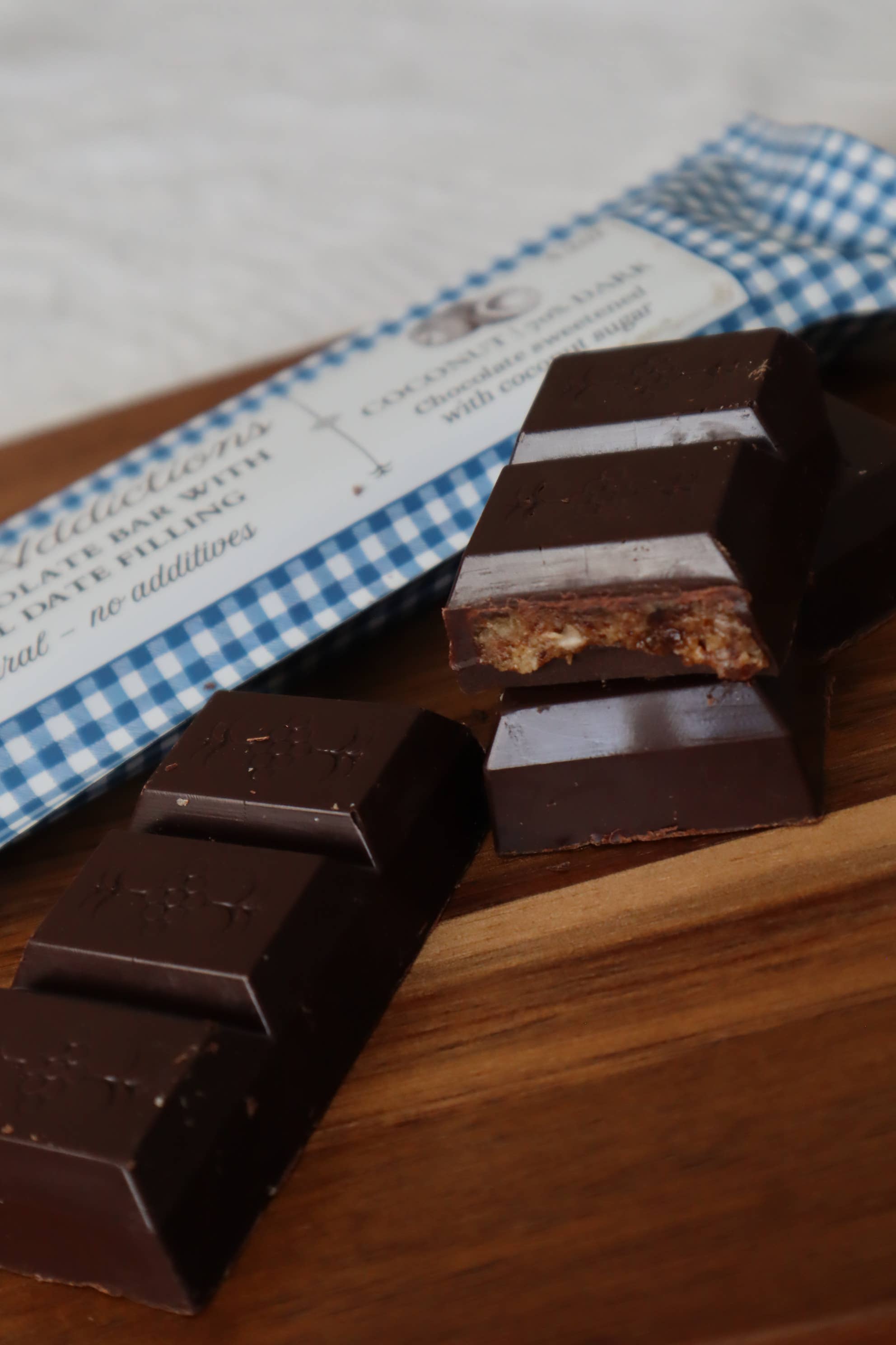 Mild Addictions - Wholesale Chocolate Bar - Dark Chocolate Bar with Coconut & Medjool Date Filling 4.2oz6
