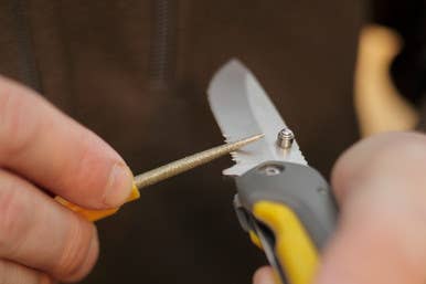 Smiths - Wholesale Pocket Knife/Holder - Sharpener & Fire Starter3