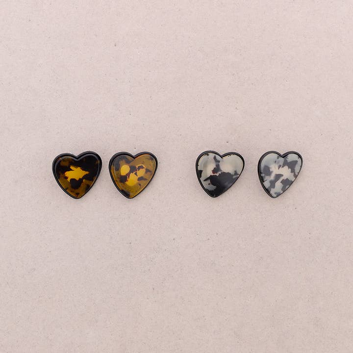 Sonata - Vente Bijoux à boutons pression - Boucles d'oreilles cœur en résine1