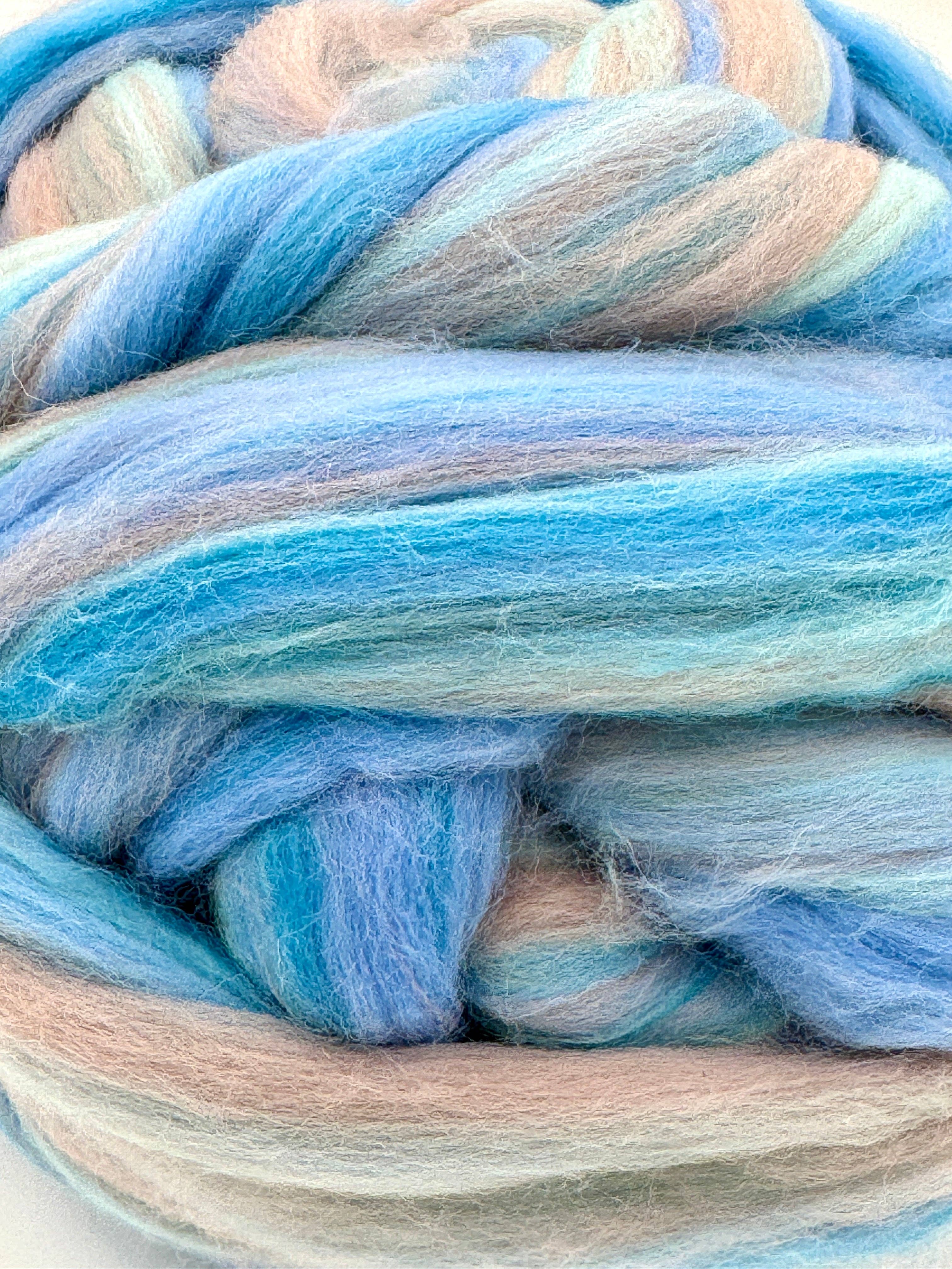 Multicolorido FIBRAS DE LÃ MERINO COLOR BLENDS A5 para venda a revendedores na Faire0