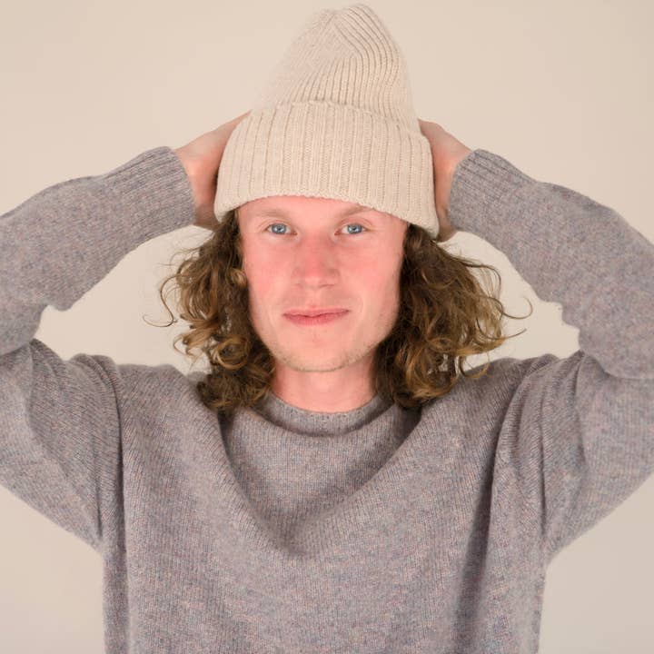 Origin Knitwear – Großhandel Beanie – Herren – Lammwolle - Furchenhut - Leinen4