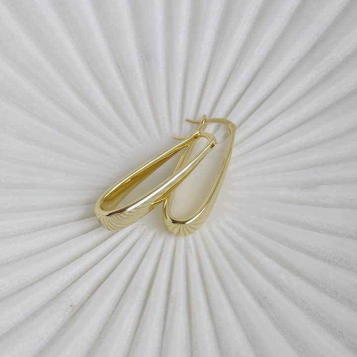 Boutique Suarez Co. - Wholesale Hoop Earrings - Elongated Hoops3