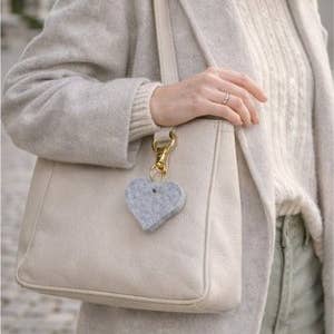 Scandinavian Hearts - Wholesale Purse/Bag Accessory - Women's - Felt Heart Purse Charm Minimalist Ksychain3