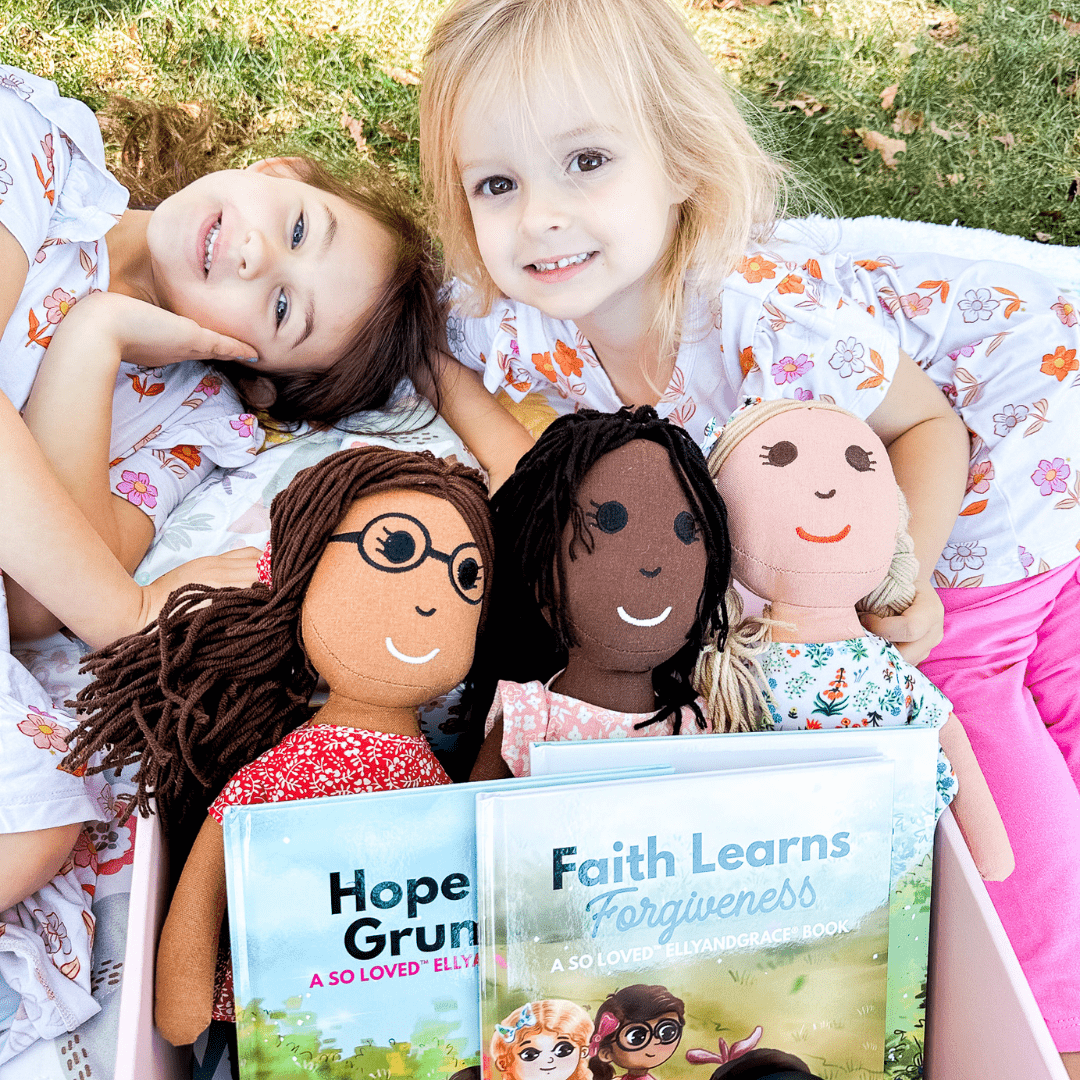 EllyandGrace - Venta al por mayor Muñeca - Niños - Juego de muñecas de lino y libro cristiano «Hope & the Grumbles»12