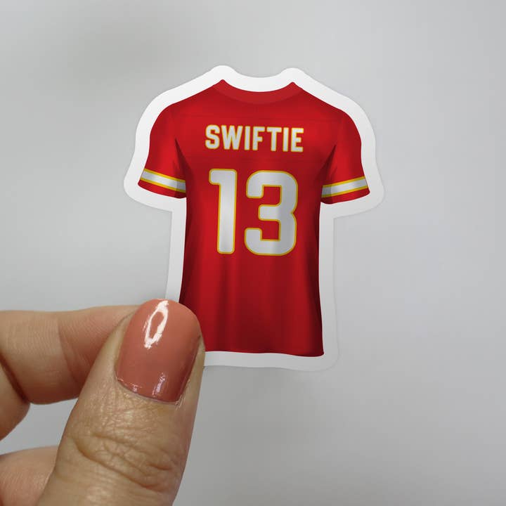 Camiseta de fútbol de los Swiftie Chiefs, pegatina Taylor Swift para venta al por mayor de Jocelyn Diebolt Designs