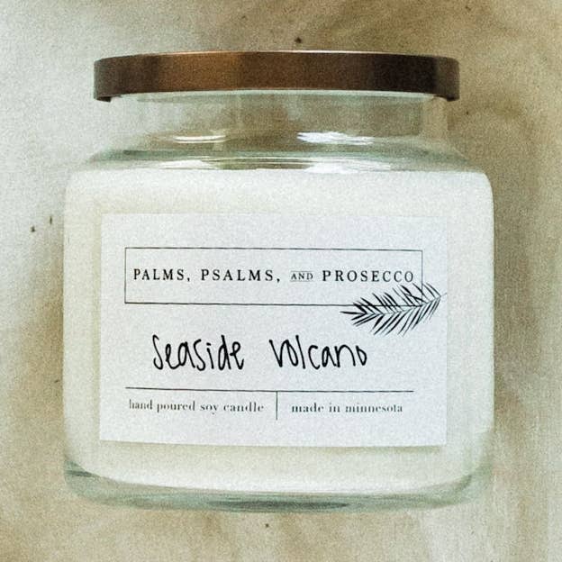 Seaside Volcano Soy Candle for engroshandel hos Palms, Psalms, & Prosecco