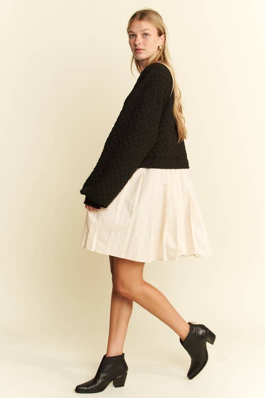 JADE BY JANE – Großhandel Kleid – Damen – LANGÄRMLIGES PLISSEE-ROCKKLEID AUS BAUMWOLLE1