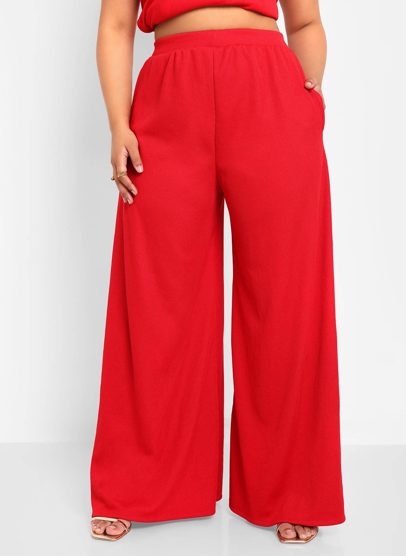 Rosso Pantaloni larghi a costine Shayla con tasche in vendita all'ingrosso su Faire3