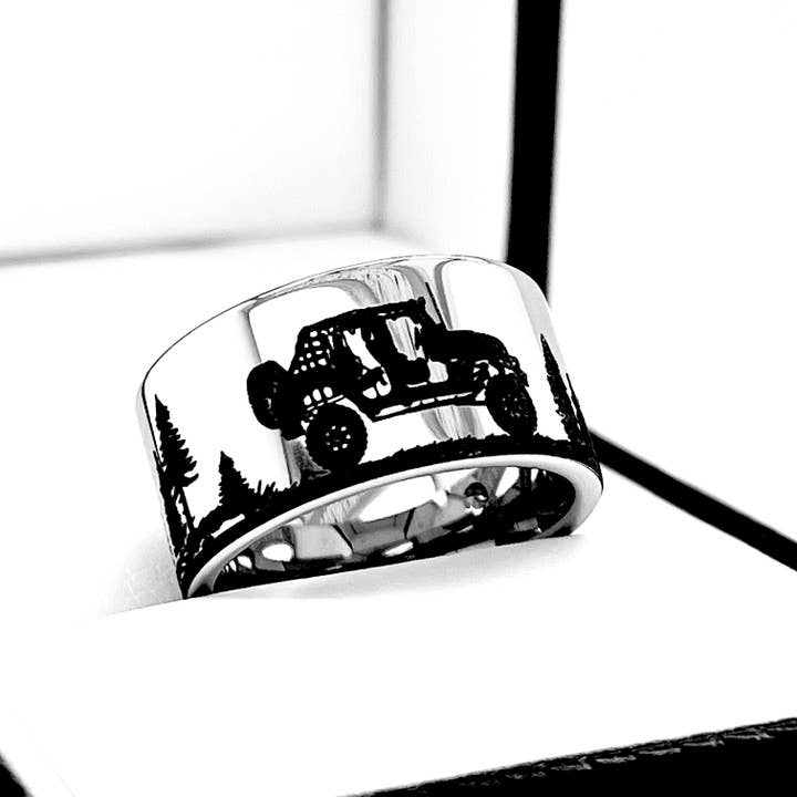 rings paradise – Großhandel Schmuck – Herren – Promise-Ring für Herren aus Wolframkarbid mit Automuster8