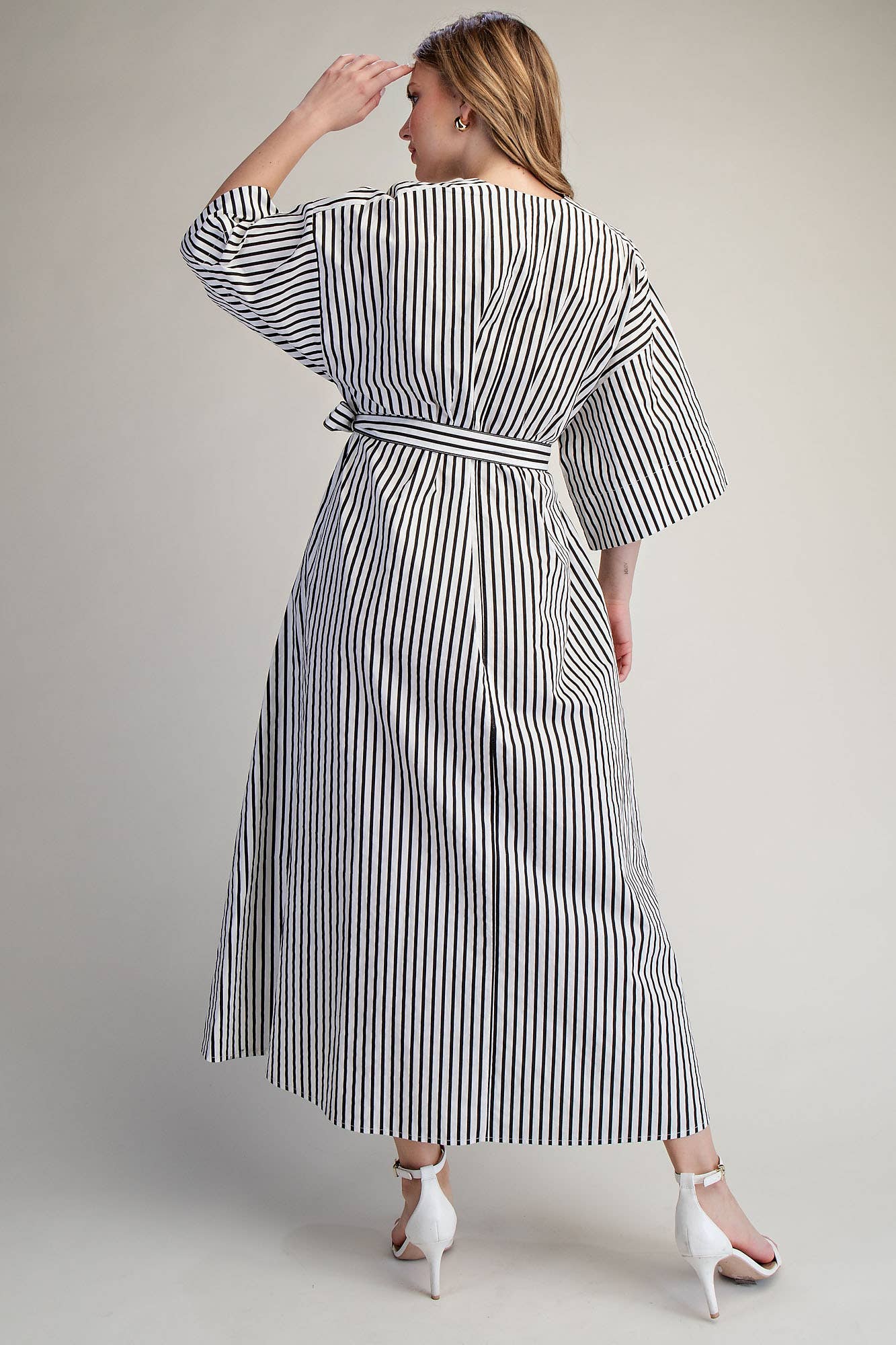 Glam - Wholesale Dress - Women's - Belted Relaxed Stripe Midi Dress18