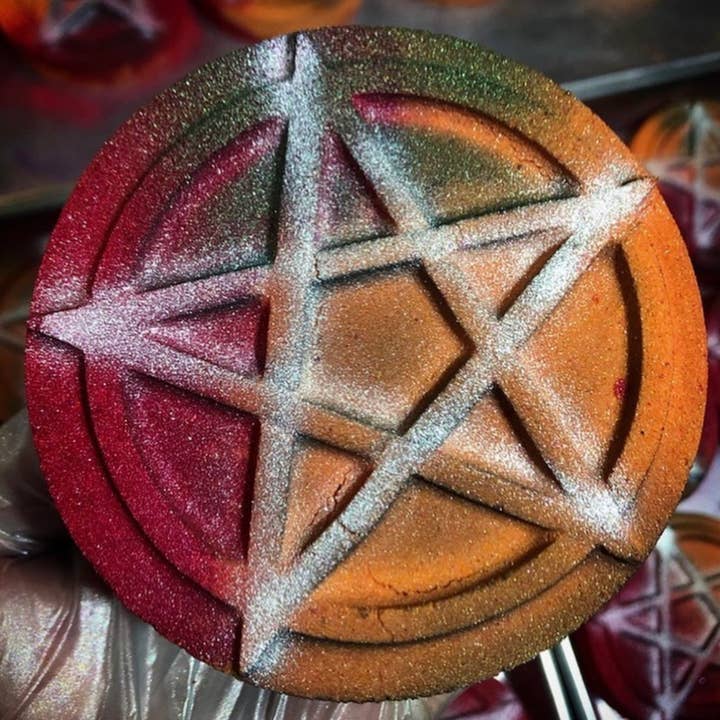 Pentagram Bath Bomb (yule) for wholesale by Boil & Bubble