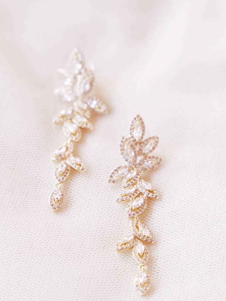 “Bella” pendant earrings - Wedding jewelry for wholesale by Lily in love