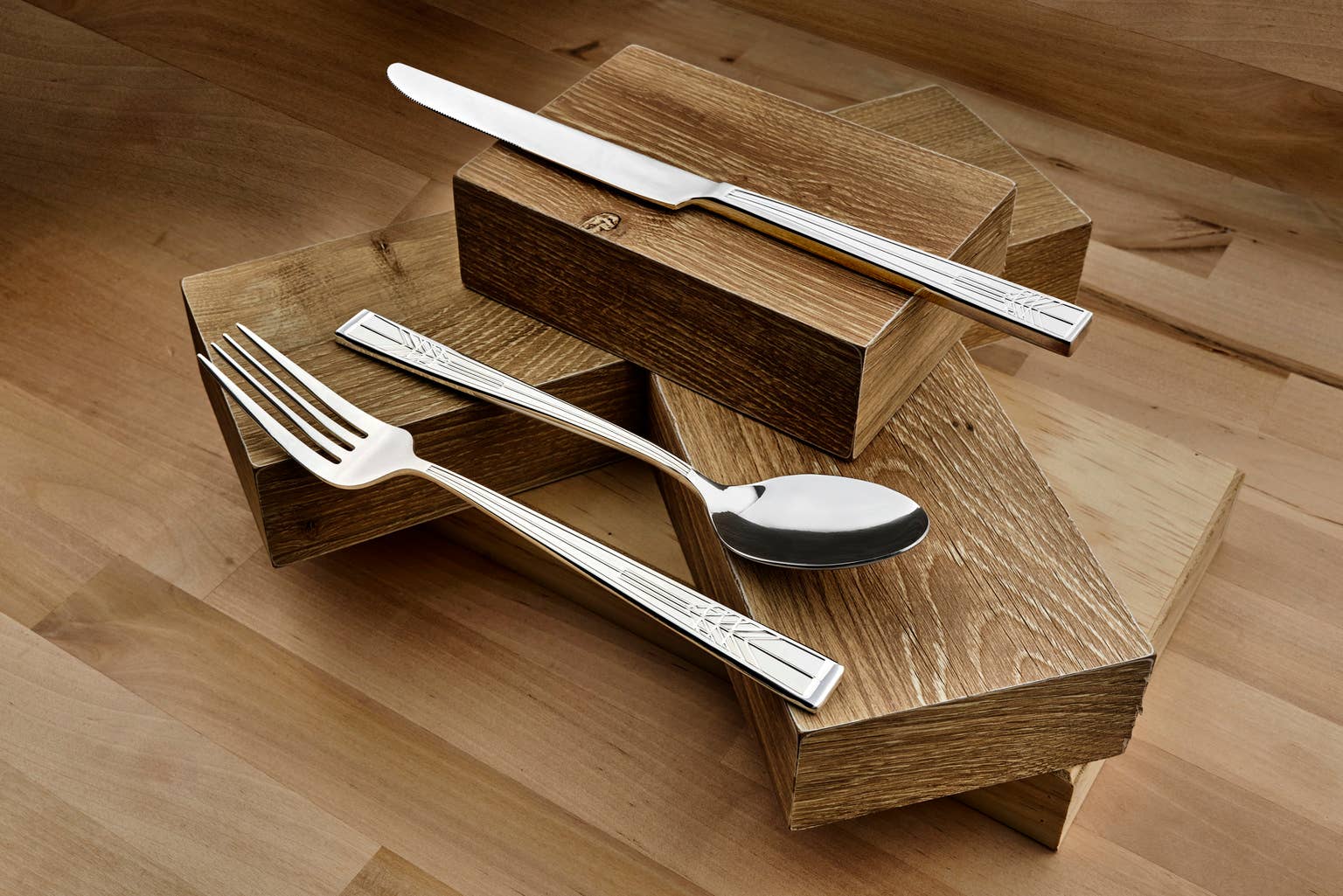 Ricci Argentieri – Großhandel Besteckset – Frank Lloyd Wright 18/10 Besteckset „Baum des Lebens“ 20-teilig6