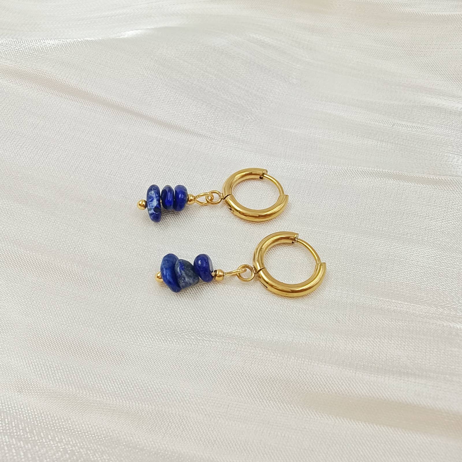 Lovelika – wholesale Enkelt örhänge – Mini-creoler med stenar - Clémence2